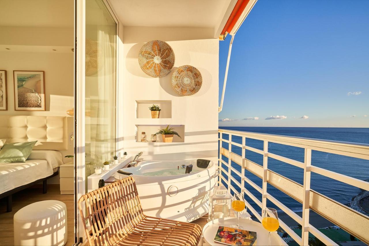 Sunset Beach Charming Apartment With Jacuzzi Torremolinos Zewnętrze zdjęcie